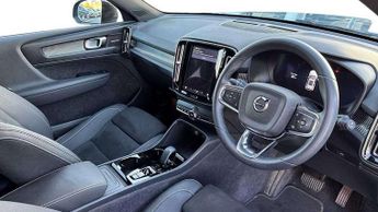 Volvo XC40 2.0 B4P Ultimate Dark 5dr Auto