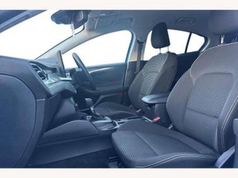 Ford Focus 1.0 EcoBoost Hybrid mHEV Titanium 5dr Auto