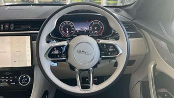 Jaguar F-Pace 3.0 D300 R-Dynamic HSE Black 5dr Auto AWD