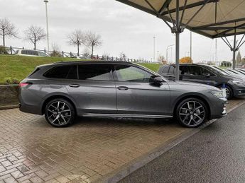 Volkswagen Passat Estate 1.5 TSI eHybrid Black Edition 5dr DSG