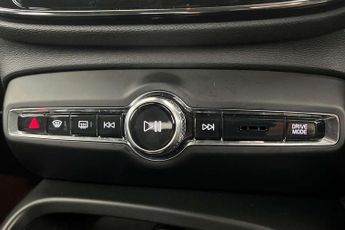 Volvo XC40 Recharge 1.5 T4 Recharge PHEV Plus Dark 5dr Auto