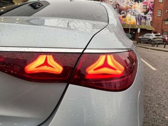 Mercedes-Benz E-Class E220d Exclusive Edition 4dr 9G-Tronic