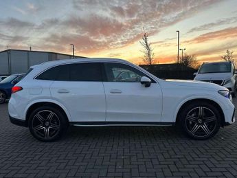 Mercedes-Benz GLC GLC 300d 4Matic AMG Line Premium 5dr 9G-Tronic