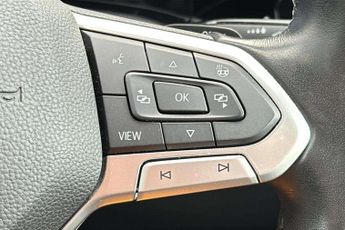 Volkswagen Golf 1.5 eTSI 150 Active 5dr DSG