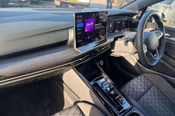 Volkswagen Golf 1.5 eTSI 150 R-Line 5dr DSG