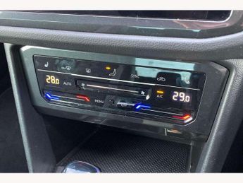 Volkswagen Tiguan 1.5 TSI 150 R-Line 5dr DSG