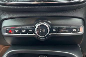 Volvo XC40 1.5 T3 [163] R DESIGN 5dr Geartronic