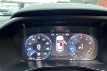 Volvo XC40 1.5 T3 [163] R DESIGN 5dr Geartronic