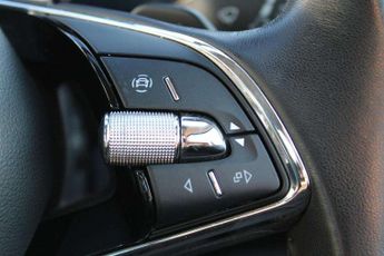 Skoda Octavia Estate 2.0 TDI SE Technology 5dr DSG