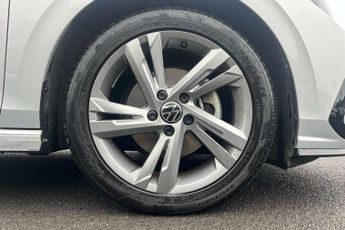 Volkswagen Golf 1.5 eTSI 150 R-Line 5dr DSG