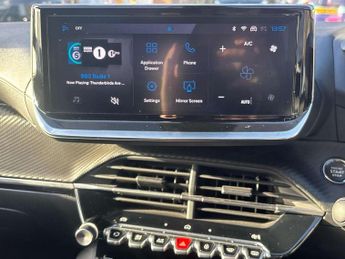 Peugeot 2008 1.2 Hybrid 136 GT 5dr e-DSC6