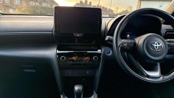 Toyota Yaris Cross 1.5 Hybrid Design 5dr CVT