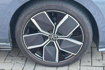 Volkswagen Golf 2.0 TDI 150 R-Line 5dr DSG
