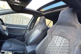 Volkswagen Golf 2.0 TDI 150 R-Line 5dr DSG