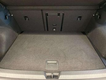 Volkswagen Golf 1.5 eTSI 150 R-Line 5dr DSG