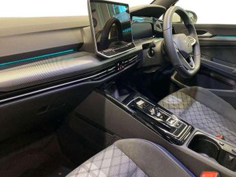 Volkswagen Golf 1.5 eTSI 150 R-Line 5dr DSG