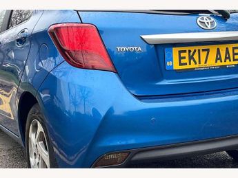 Toyota Yaris 1.5 Hybrid Icon 5dr CVT
