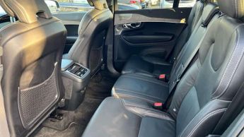 Volvo XC90 2.0 B5P Ultimate Dark 5dr AWD Geartronic