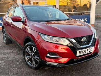Nissan Qashqai 1.3 DiG-T N-Connecta 5dr [Glass Roof Pack]