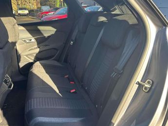 Peugeot 3008 1.6 Hybrid 180 Active Premium+ 5dr e-EAT8