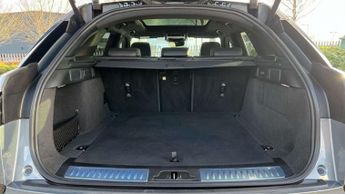 Land Rover Range Rover Velar 2.0 D200 MHEV Dynamic SE 5dr Auto