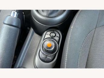 MINI Hatchback 1.5 Cooper Classic II 3dr Auto