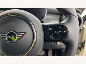 MINI Hatchback 1.5 Cooper Exclusive 3dr Auto