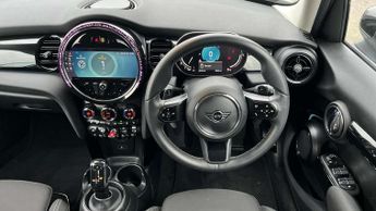 MINI Hatchback 5dr 2.0 Cooper S Classic 5dr Auto [Comfort/Nav Pack]