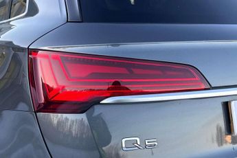 Audi Q5 50 TFSI e Quattro S Line 5dr S Tronic