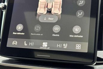 Volvo XC90 2.0 B5P Plus Dark 5dr AWD Geartronic