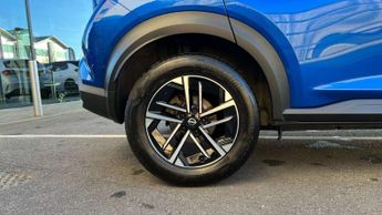 Nissan Juke 1.0 DiG-T N-Connecta 5dr DCT