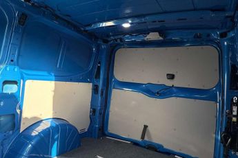 Volkswagen Transporter 2.0 TDI 150 Commerce Pro Van 4MOTION Auto