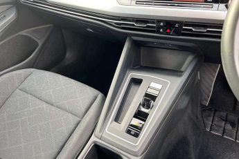 Volkswagen Golf 1.5 eTSI 150 Life 5dr DSG