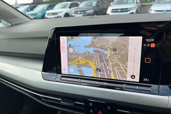 Volkswagen Golf 1.5 eTSI 150 Life 5dr DSG