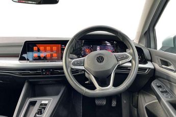 Volkswagen Golf 1.5 eTSI 150 Life 5dr DSG