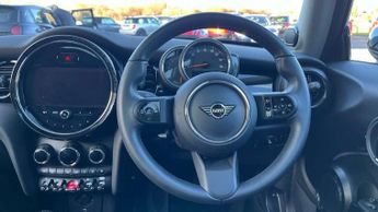 MINI Hatchback 1.5 Cooper Classic 3dr Auto