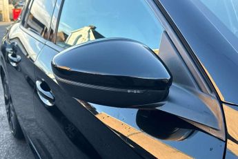 Peugeot 208 1.2 PureTech 100 Allure Premium 5dr EAT8