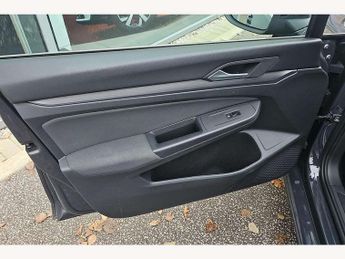 Volkswagen Golf 1.5 eTSI 150 Style 5dr DSG