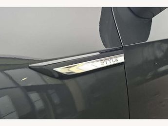 Volkswagen Golf 1.5 eTSI 150 Style 5dr DSG