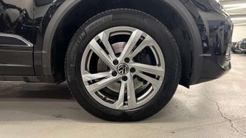 Volkswagen T-Roc 2.0 TSI 4MOTION R-Line 5dr DSG