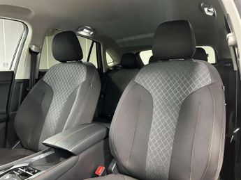 MG HS 1.5 T-GDI SE 5dr DCT