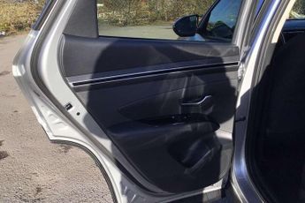 Hyundai Tucson 1.6 TGDi Hybrid 230 SE Connect 5dr 2WD Auto