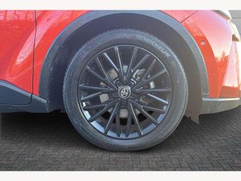 Toyota C-HR 2.0 Hybrid Orange Edition 5dr CVT