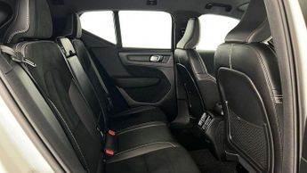 Volvo XC40 2.0 B4P R DESIGN 5dr Auto
