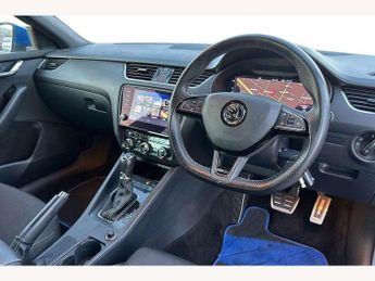 Skoda Octavia Estate 2.0 TDI CR vRS 5dr DSG [7 speed] [Black Pack]