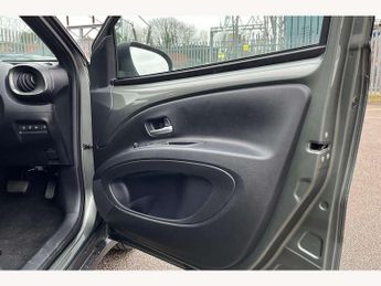 Toyota Aygo X 1.0 VVT-i Edge 5dr Auto