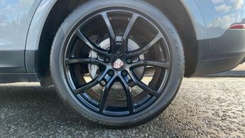 Porsche Cayenne S Platinum Edition 5dr Tiptronic S