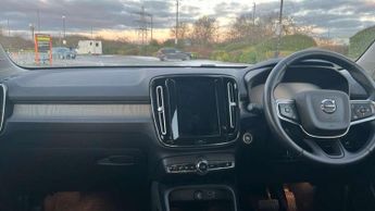 Volvo XC40 2.0 B4P Inscription 5dr AWD Auto