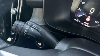 Volvo XC40 2.0 B4P Inscription 5dr AWD Auto