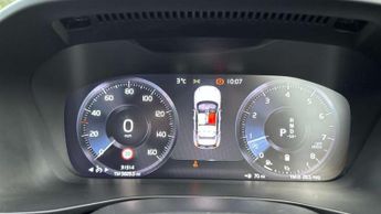 Volvo XC40 2.0 B4P Inscription 5dr Auto